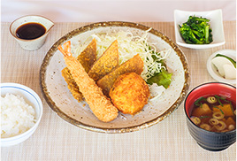 ミックスフライ定食